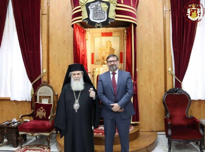 Diplomatic Meeting Between Chilean Ambassador and Patriarch of Jerusalem Advocates for Peace and Cooperation