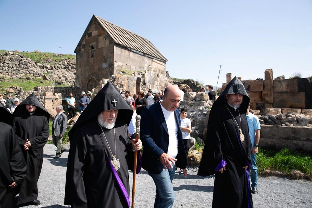 Armenian Catholicos Visits Restored Ushi Monastery