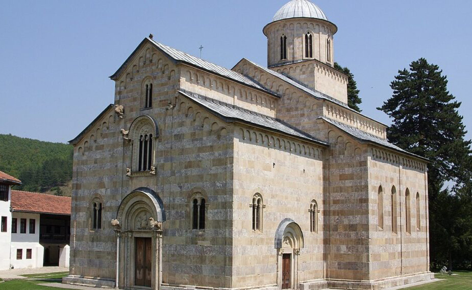 Tensions Flare as Scholar Criticizes Serbian Orthodox Church Property Management in Kosovo
