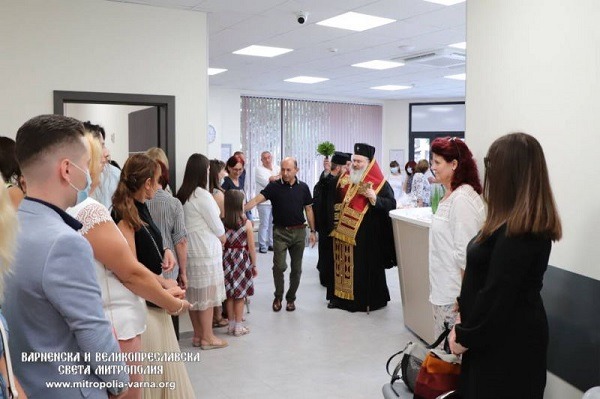 Metropolitan John of Varna Bless New Ophthalmological Center