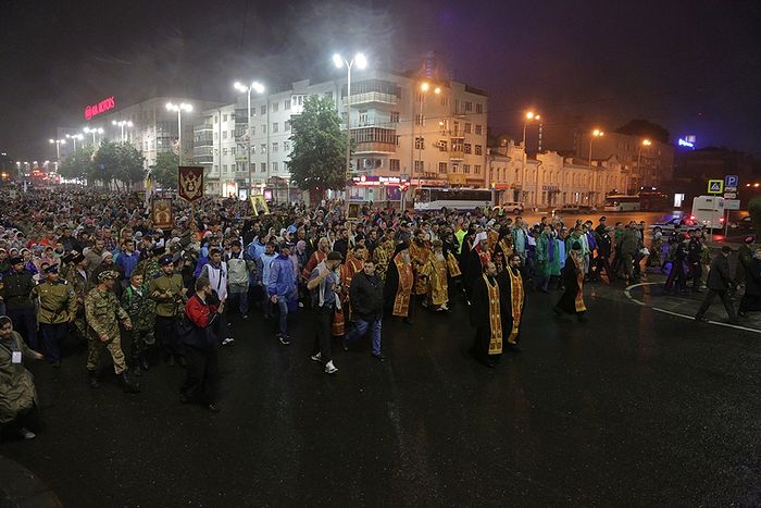 “ROYAL DAYS:” CROSS PROCESSION ON THE NIGHT OF JULY 16-17