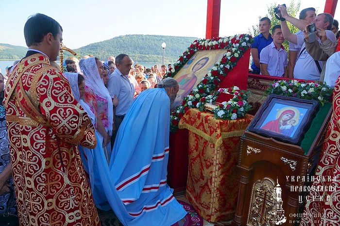 HIS BEATITUDE METROPOLITAN ONUPHRY: WE PRAY BEFORE THE RELICS OF SAINTS BECAUSE THEY HAVE THE POWER OF LIFE