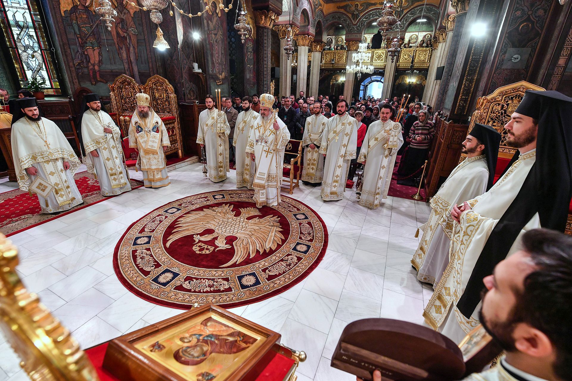 Patriarch of Romania: The Holy Angels reflect God’s glory and proclaim it to humans