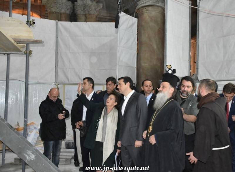 GREEK PRIME MINISTER INSPECTS RESTORATION WORKS ON THE HOLY AEDICULA
