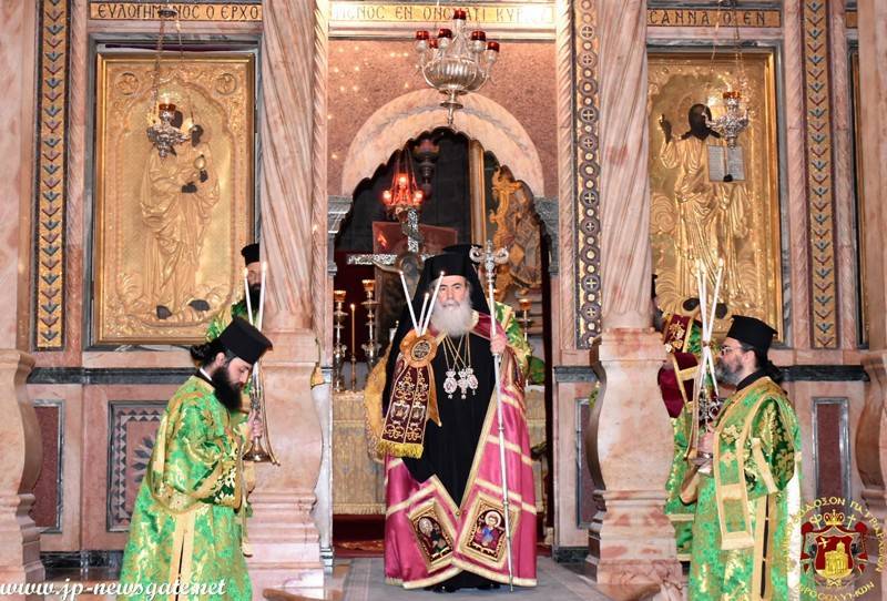 SUNDAY OF THE ADORATION OF THE PRECIOUS AND LIFE-GIVING CROSS AT THE JERUSALEM PATRIARCHATE (2017)