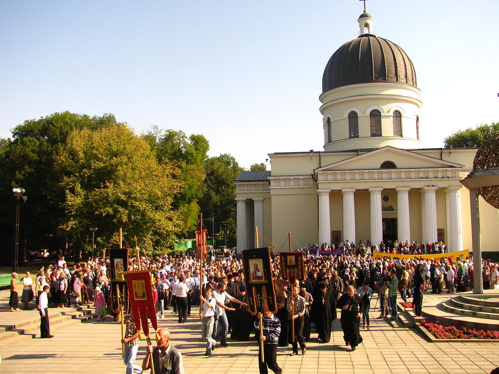 97% OF MOLODVANS IDENTIFY AS ORTHODOX CHRISTIANS