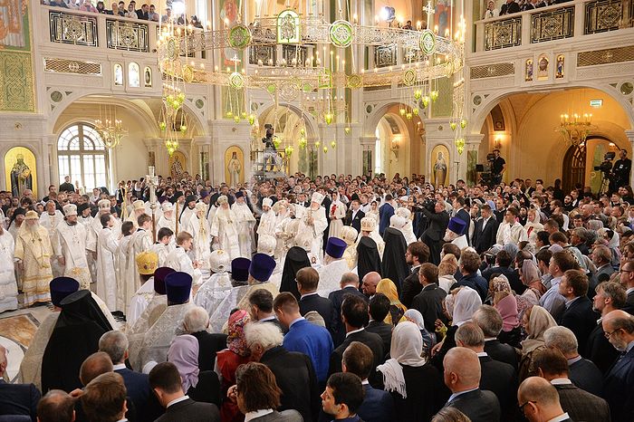 The Patriarch of the Russian Orthodox Church Consecrates the Church of the Resurrection of Christ and the Holy New Martyrs and Confessors of Russia in Moscow’s Sretensky Monastery