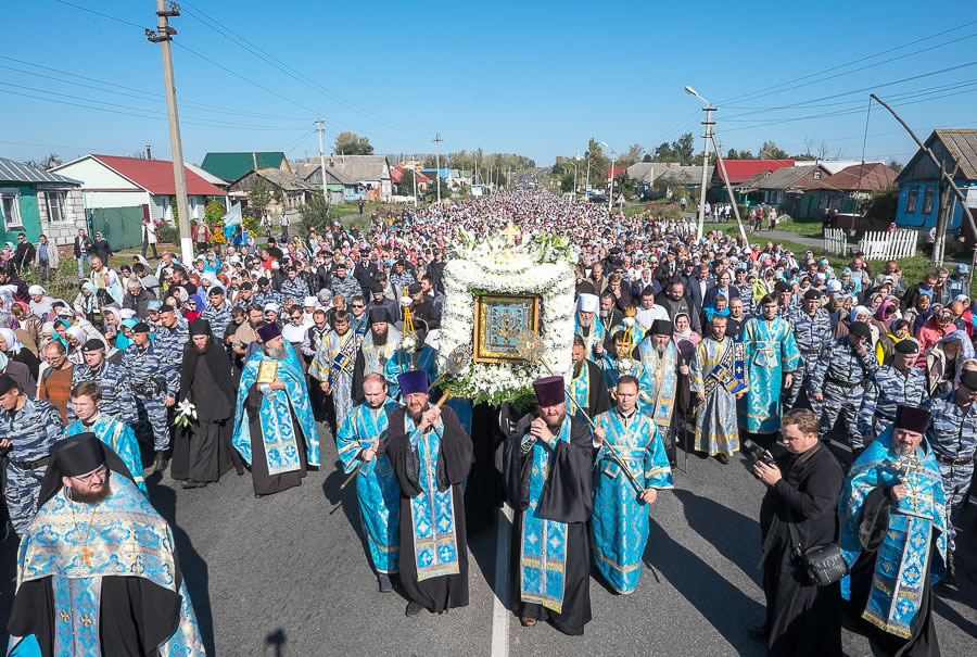 The Traditional Procession of the Cross with the Kursk Root Icon of the Mother of God “of the Sign” Takes Place