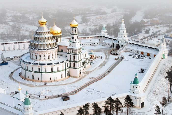 Orthodox Patriarch of Moscow receives President Putin in New Jerusalem Monastery