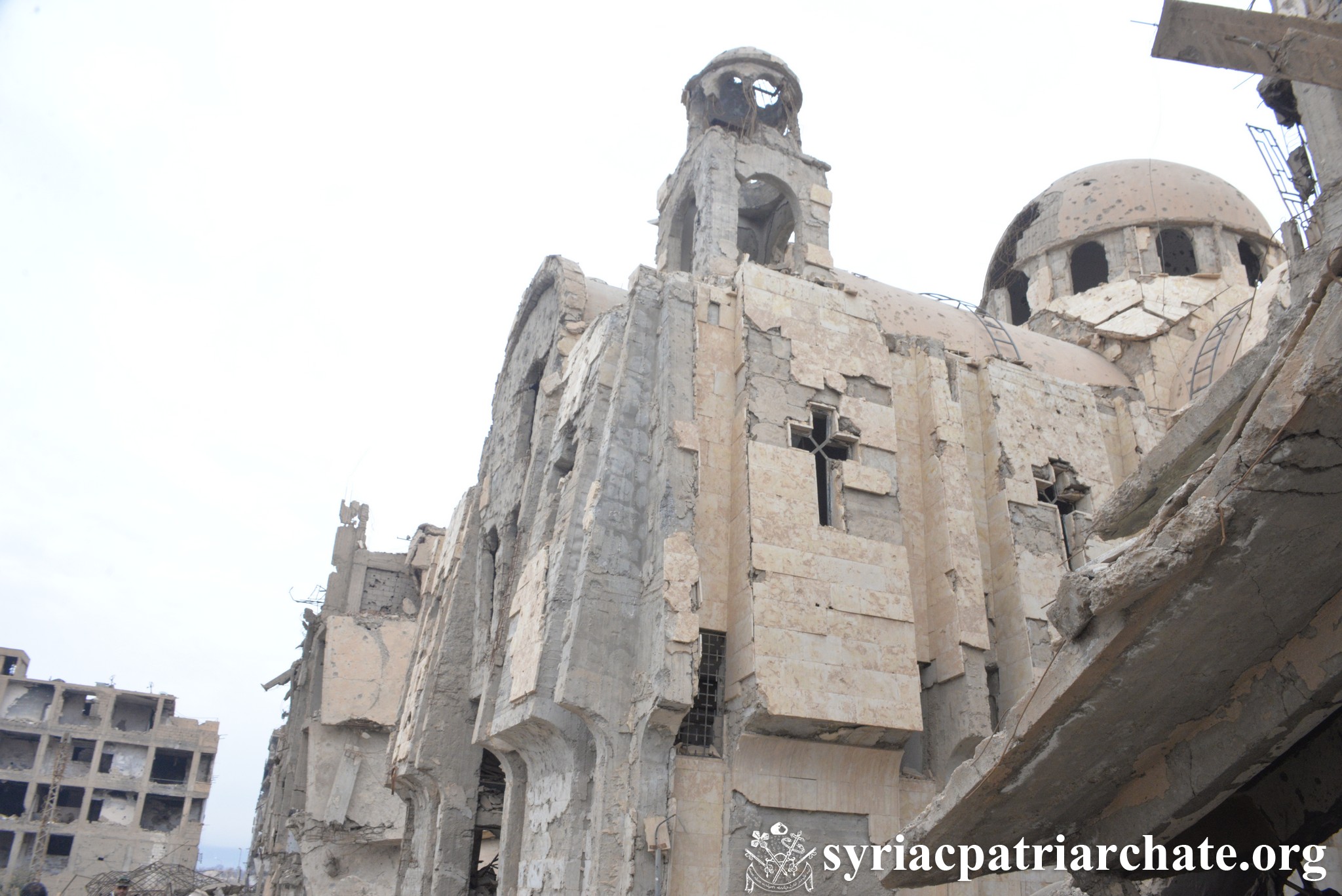 Patriarch Ignatius Aphrem II Visits the Destroyed Virgin Mary Church in Deir ez-Zor