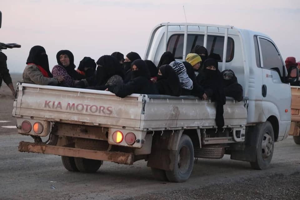 SDF Rescues Over 1900 Civilians From ISIS Terrorist