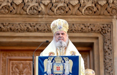 Patriarch Daniel: Epiphany Holy Water frees us from passions, evil spirits, and difficult situations