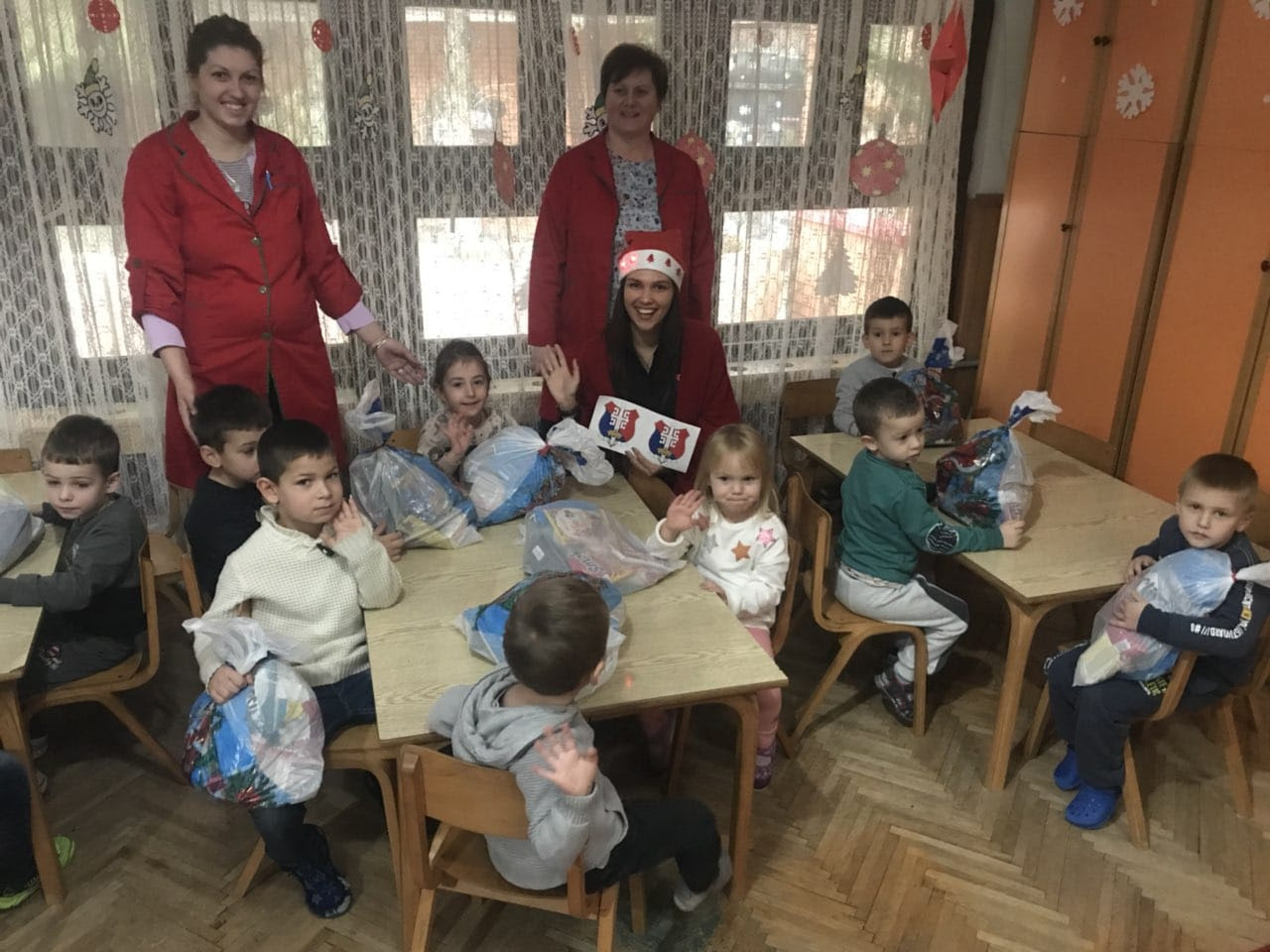 28Jun NGO Delivers Christmas Gifts to 730 Kids in Kursumlija