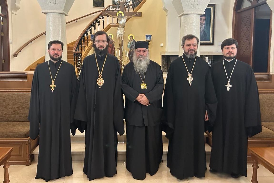 Metropolitan Anthony of Volokolamsk Meets with Metropolitan Athanasius of Limassol in Cyprus